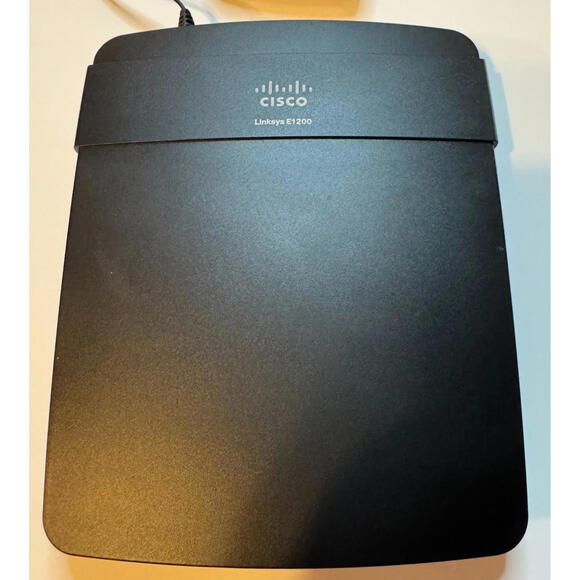 Cisco Linksys Router E1200 w/ Power Cord-5 Ports - Tested & Works - Picture 2 of 3